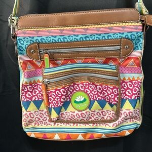 Lilly Bloom Triple Pocket Crossbody‎